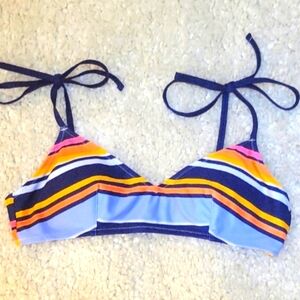 NEW AERIE SHOULDER TIE BIKINI TOP size MEDIUM